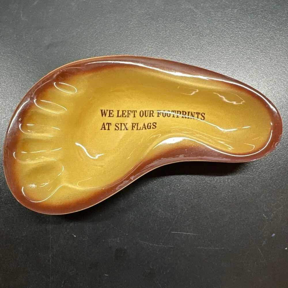 Vintage Six Flags Ceramic Footprint Ashtray, 7